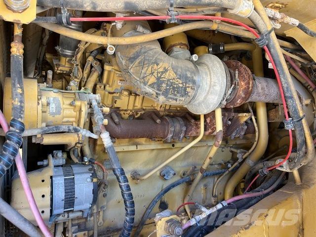 CAT 773D Belden kirma kaya kamyonu