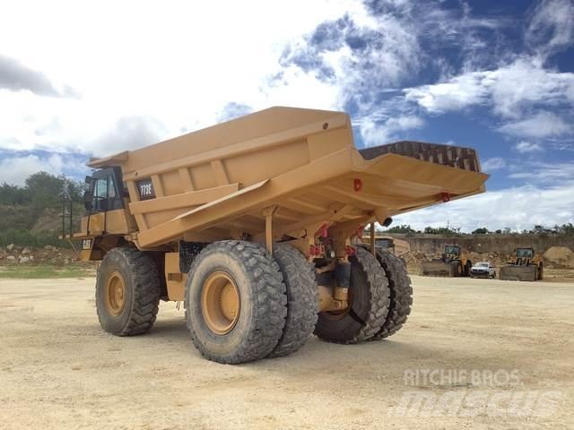 CAT 773E Belden kirma kaya kamyonu