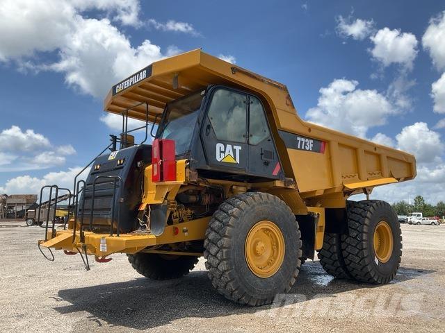 CAT 773F Belden kirma kaya kamyonu