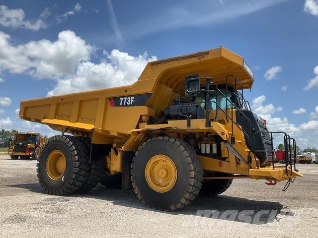 CAT 773F Belden kirma kaya kamyonu