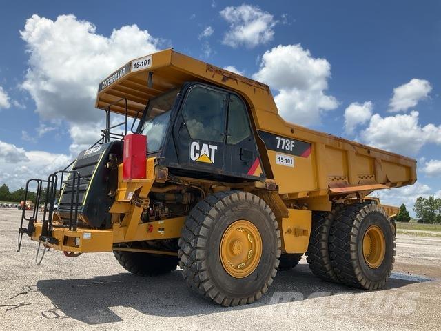 CAT 773F Belden kirma kaya kamyonu