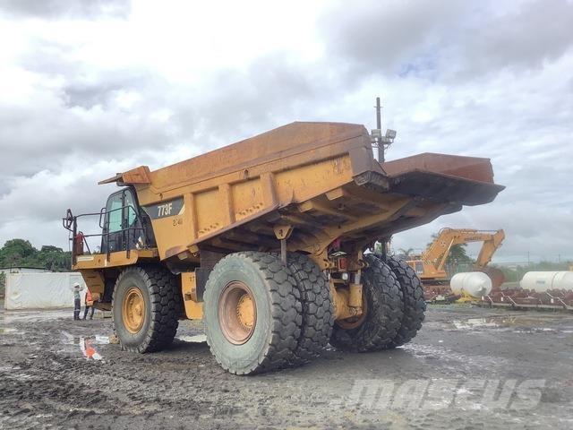 CAT 773F Belden kirma kaya kamyonu