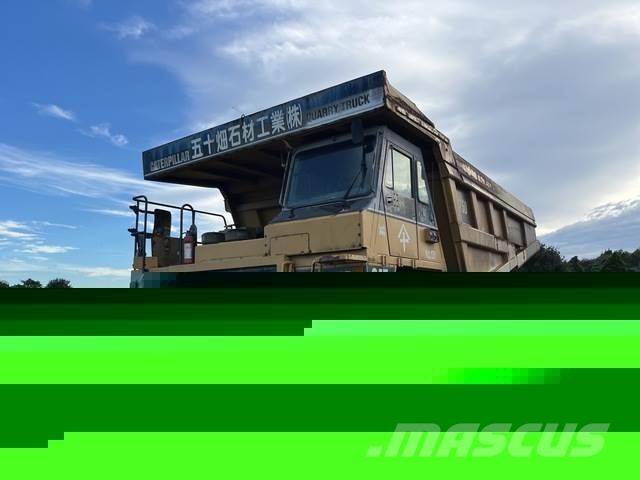 CAT 775D Belden kirma kaya kamyonu