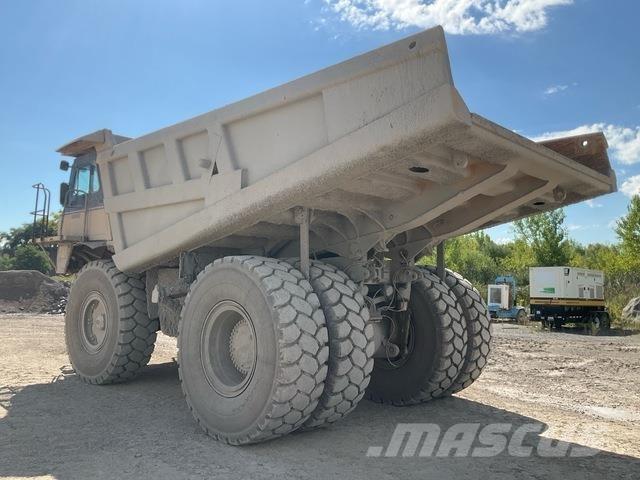 CAT 775E Belden kirma kaya kamyonu
