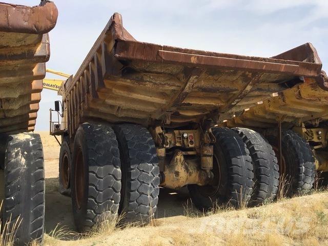 CAT 777 Belden kirma kaya kamyonu
