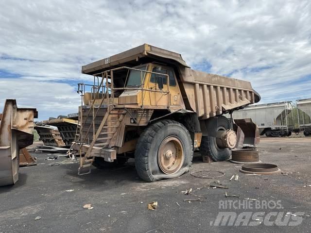 CAT 777B Belden kirma kaya kamyonu
