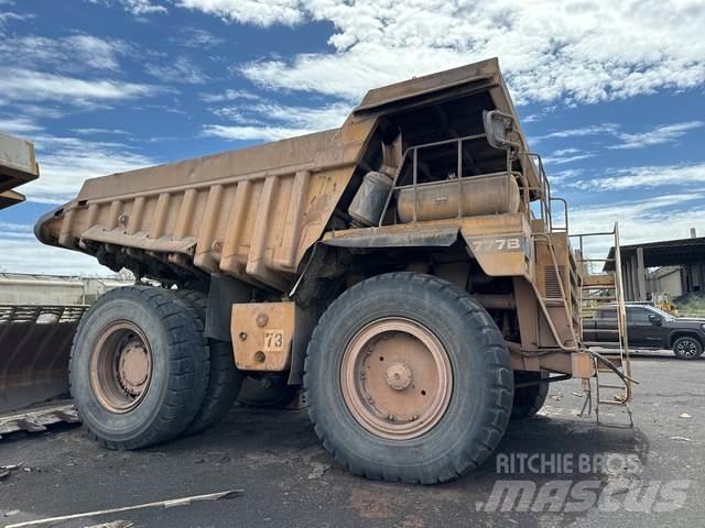 CAT 777B Belden kirma kaya kamyonu