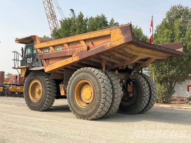 CAT 777D Belden kirma kaya kamyonu