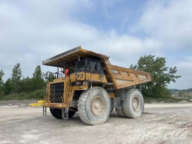 CAT 777D Belden kirma kaya kamyonu