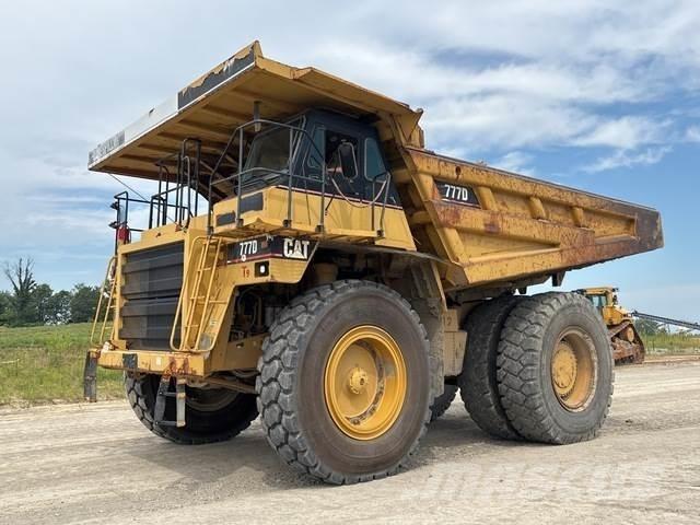 CAT 777D Belden kirma kaya kamyonu