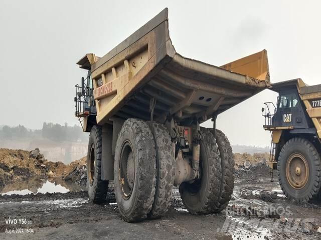CAT 777E Belden kirma kaya kamyonu