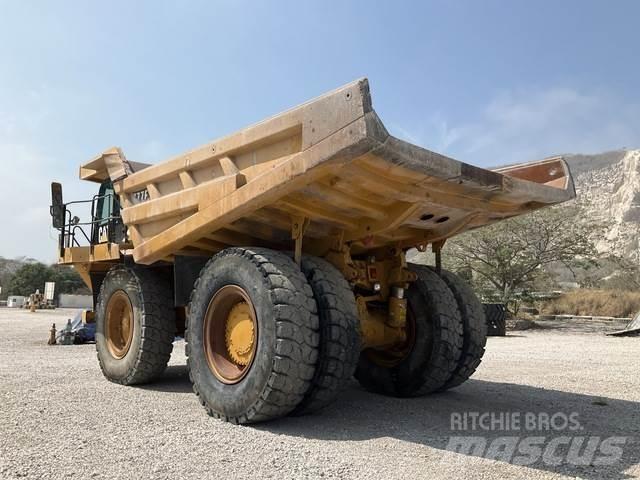 CAT 777F Belden kirma kaya kamyonu