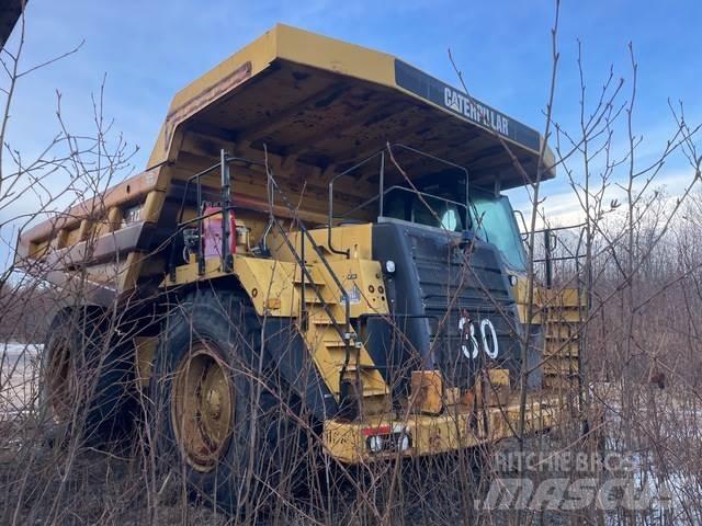CAT 777F Belden kirma kaya kamyonu