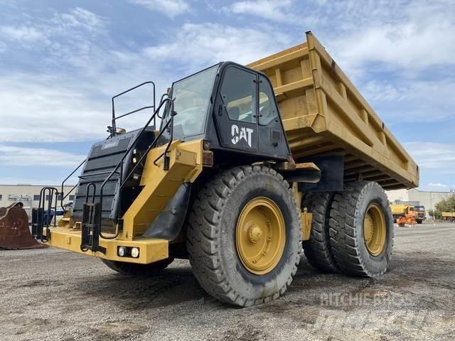 CAT 777F Belden kirma kaya kamyonu