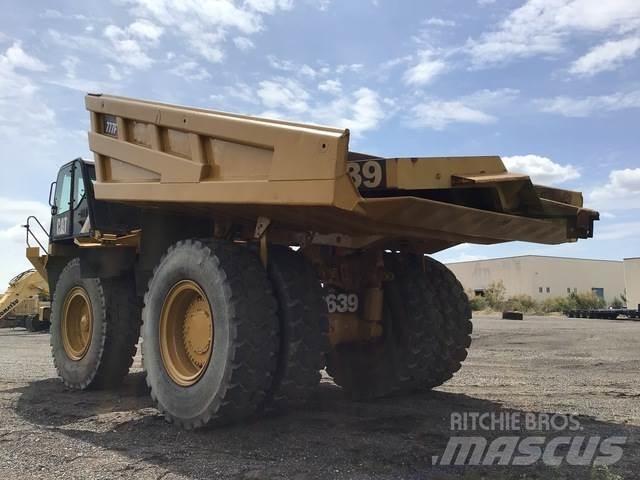 CAT 777F Belden kirma kaya kamyonu