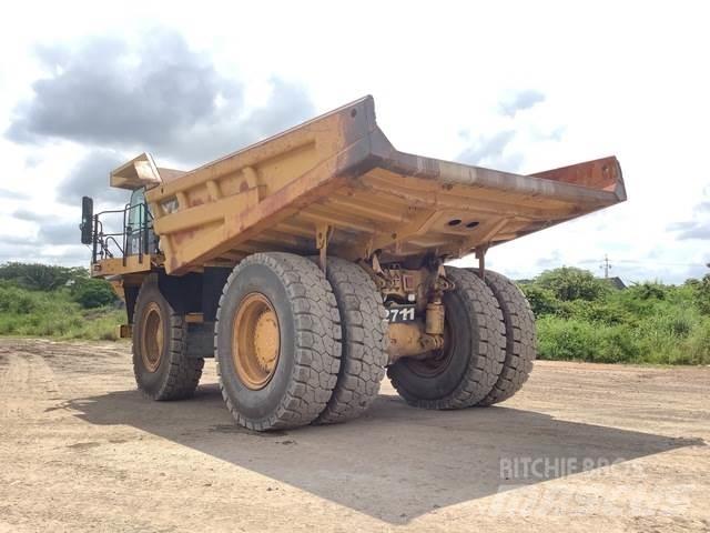 CAT 777F Belden kirma kaya kamyonu
