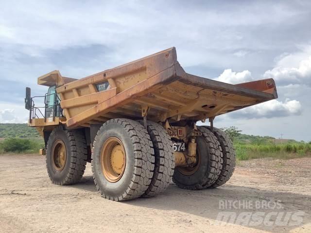 CAT 777F Belden kirma kaya kamyonu