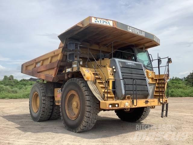 CAT 777F Belden kirma kaya kamyonu