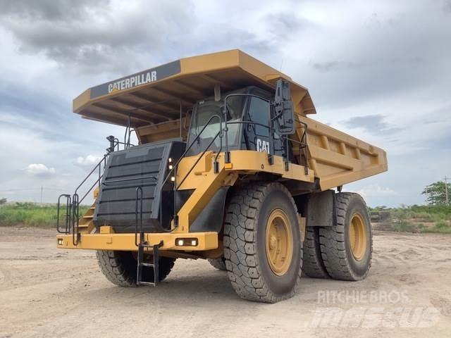 CAT 777F Belden kirma kaya kamyonu