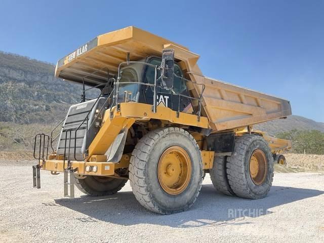 CAT 777F Belden kirma kaya kamyonu