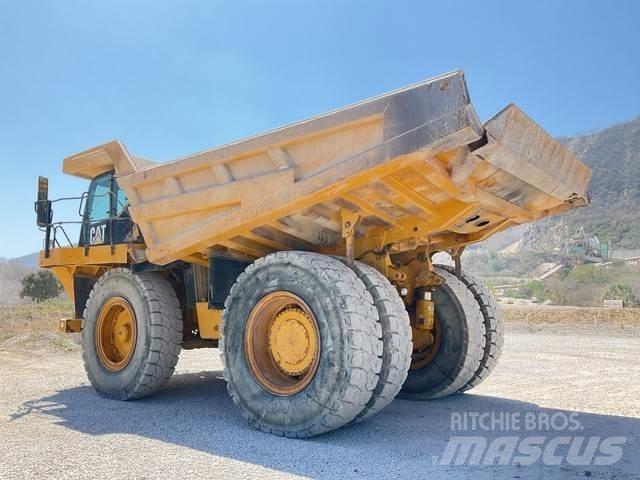 CAT 777F Belden kirma kaya kamyonu