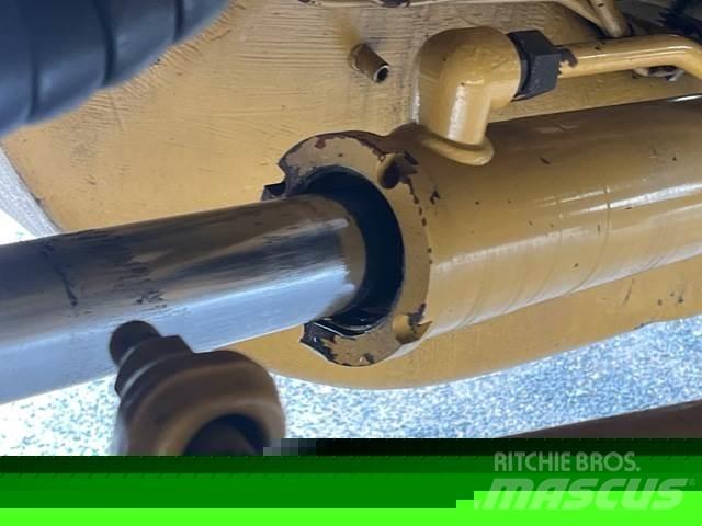 CAT 777G Belden kirma kaya kamyonu