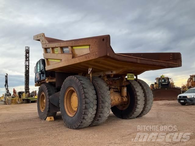 CAT 777G Belden kirma kaya kamyonu