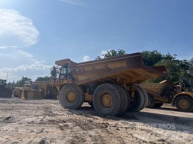 CAT 777G Belden kirma kaya kamyonu