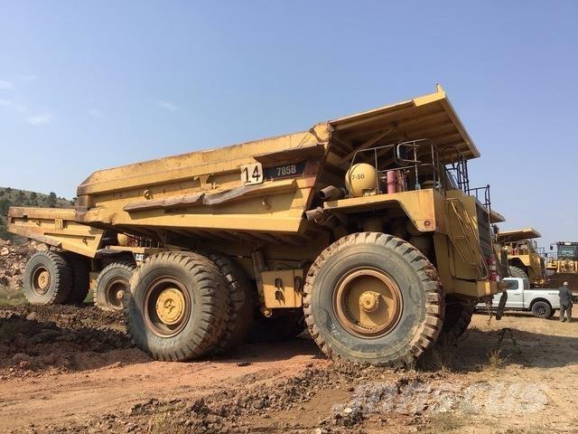 CAT 785B Belden kirma kaya kamyonu