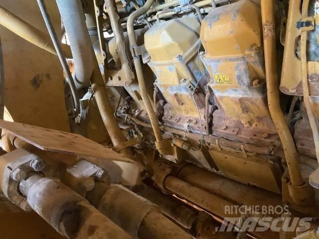 CAT 785D Belden kirma kaya kamyonu