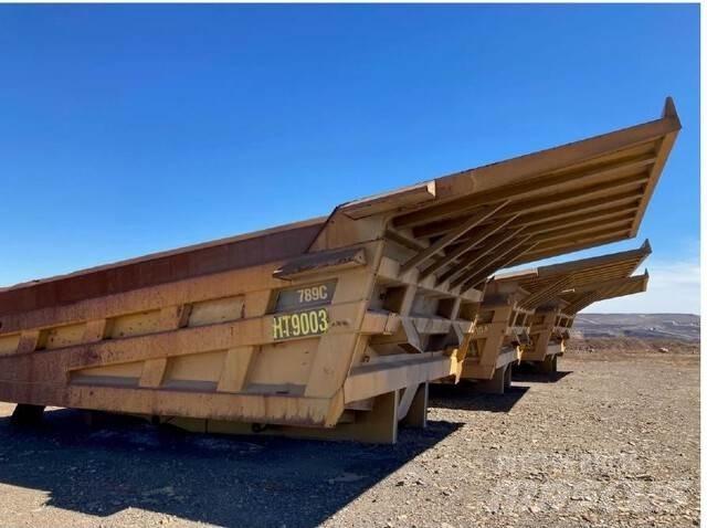 CAT 789C Kapali kasa kamyonetler