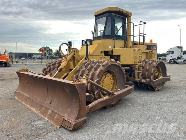 CAT 825C Zemin sıkıştırma makineleri
