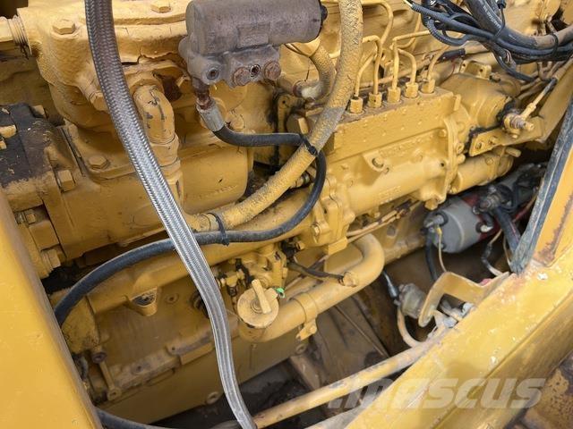 CAT 825C Zemin sıkıştırma makineleri
