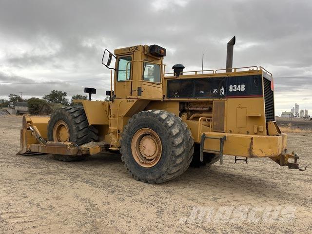 CAT 834B Tekerlekli dozerler
