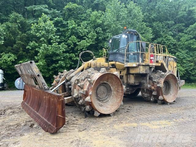 CAT 836G Zemin sıkıştırma makineleri