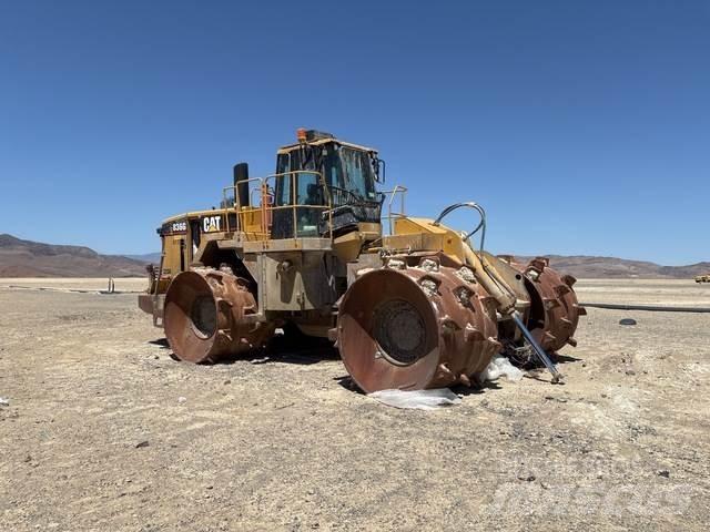 CAT 836G Zemin sıkıştırma makineleri