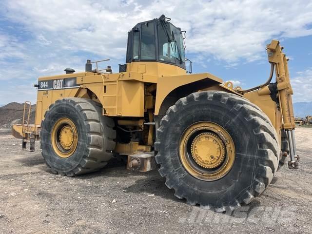 CAT 844H Tekerlekli dozerler