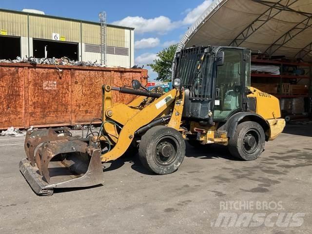 CAT 906H Tekerlekli yükleyiciler