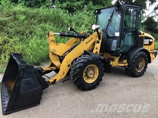 CAT 906M Tekerlekli yükleyiciler