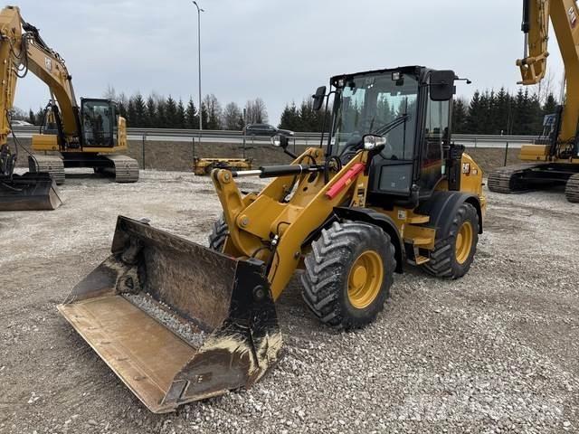 CAT 908 Tekerlekli yükleyiciler