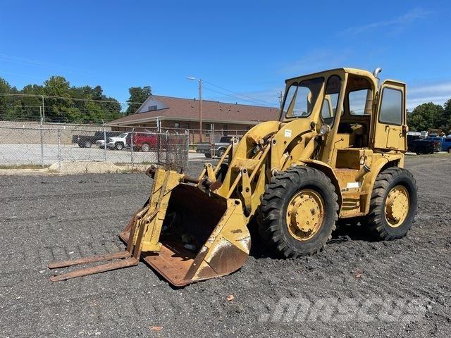 CAT 922 Tekerlekli yükleyiciler