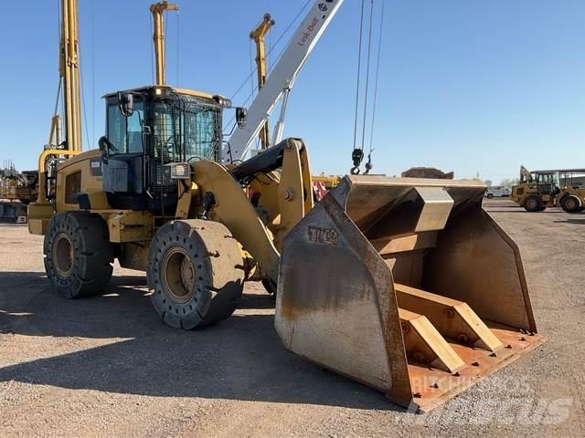 CAT 938M Tekerlekli yükleyiciler