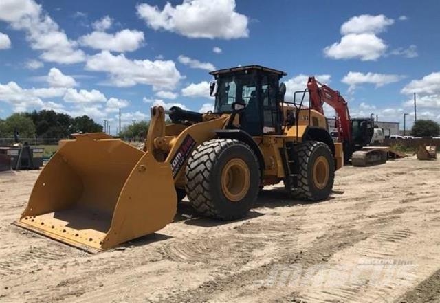 CAT 972 Tekerlekli yükleyiciler