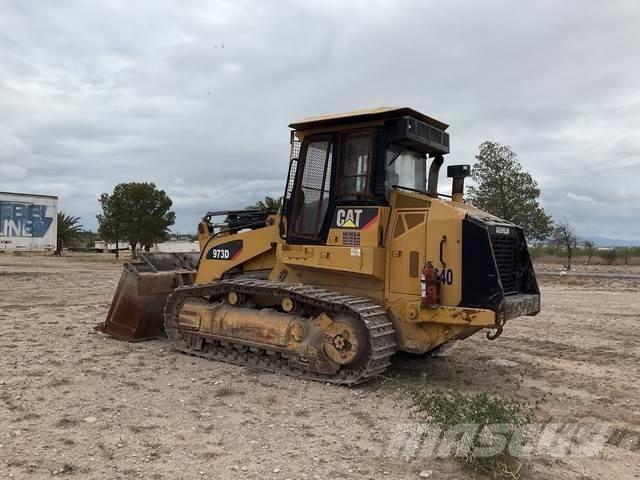 CAT 973D Paletli yükleyiciler