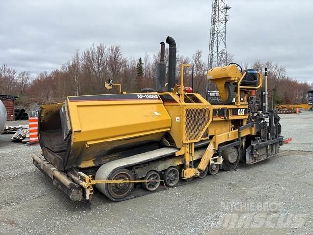 CAT AP-1055B Asfalt sericiler
