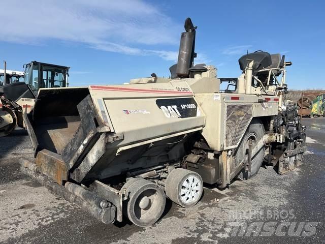 CAT AP1000D Asfalt sericiler