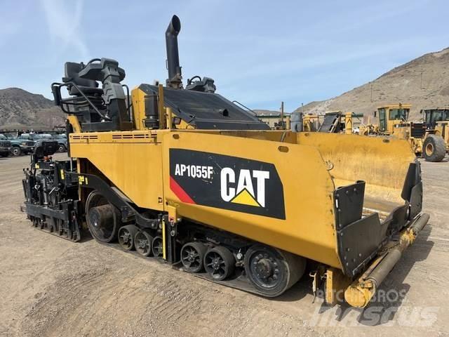 CAT AP1055F Asfalt sericiler