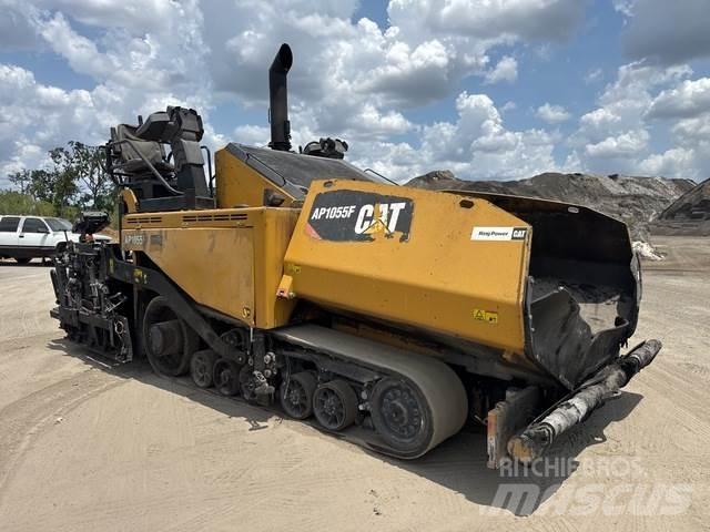 CAT AP1055F Asfalt sericiler