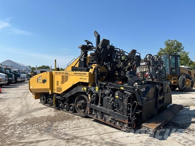 CAT AP1055F Asfalt sericiler