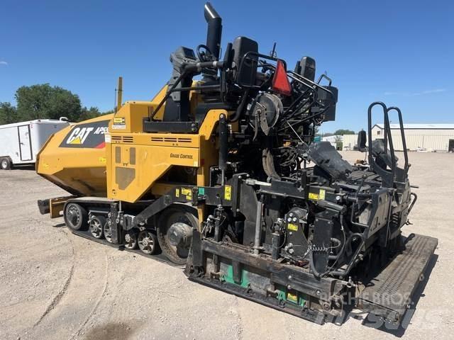 CAT AP555F Asfalt sericiler